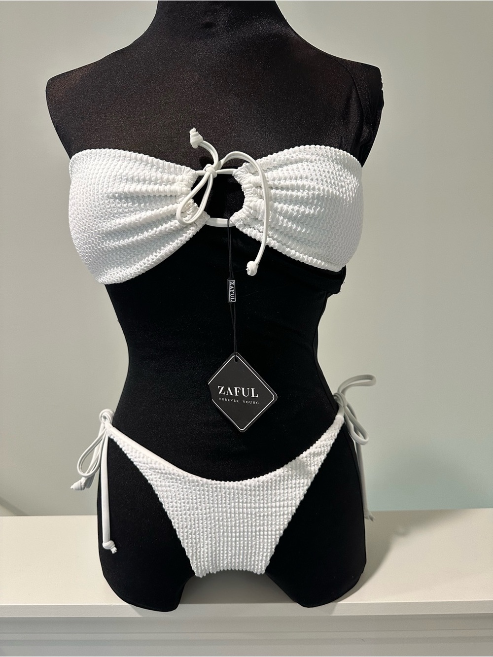 Zaful White Textured Tie-Front Bandeau Bikini